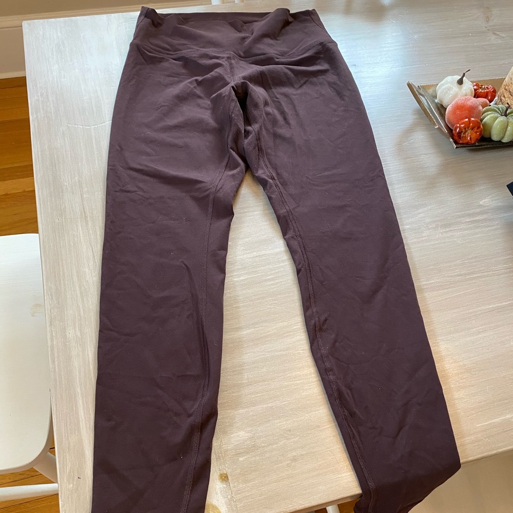 Lululemon Wunder Under Full length leggings size 8